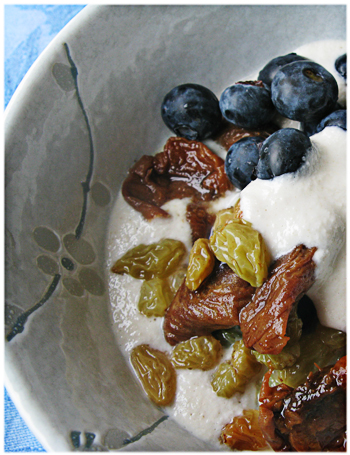 Sesame Yoghurt with Fruit